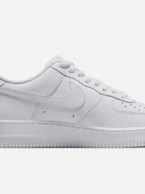 Nike Air Force 1 07 Triple White DD8959-100 Women Size 6 Kids 4.5Y New No Box